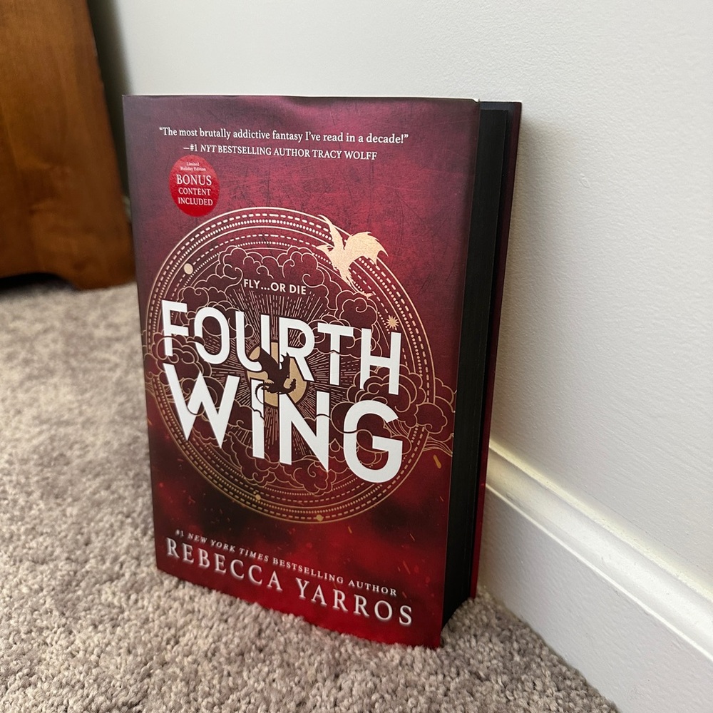 Fourth Wing Limited Holiday Special Edition - Sprayed Edges